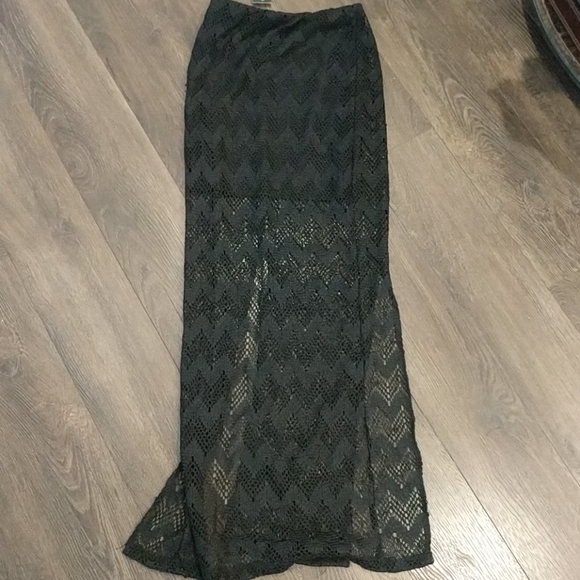 NWT La class blk crochet double slit skirt - Picture 4 of 6